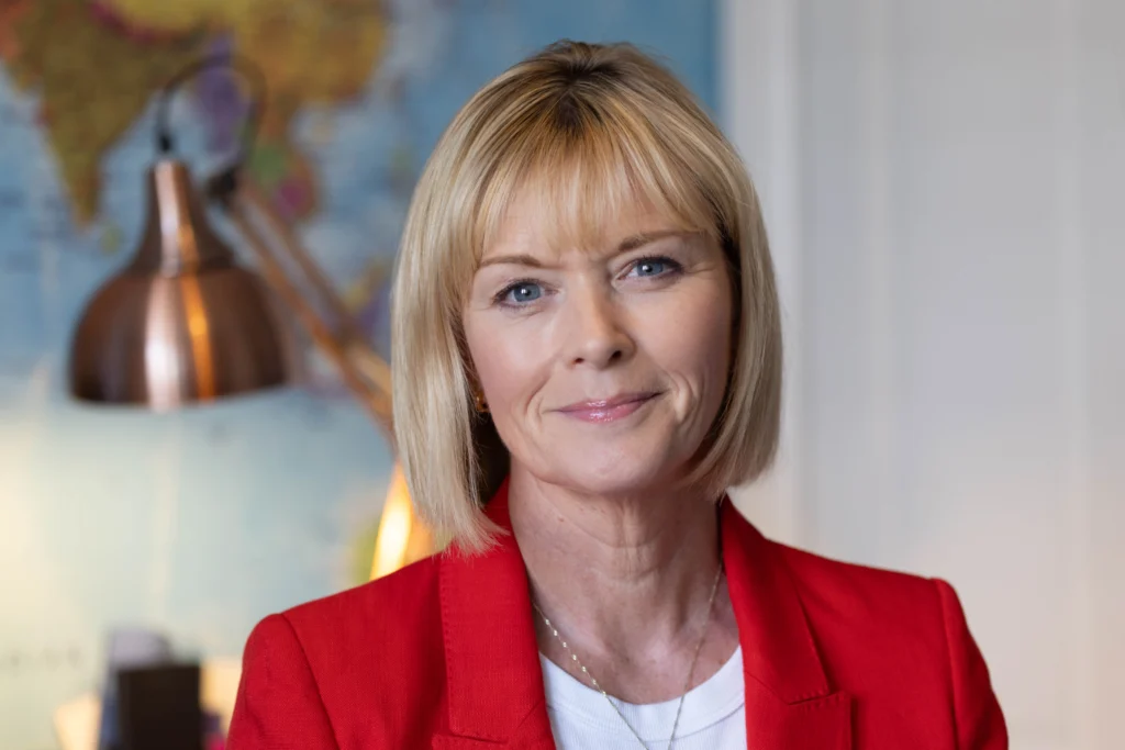 Julie Etchingham, Chancellor